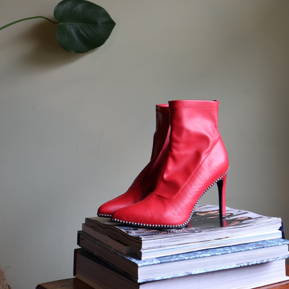 Red Bar III boots
